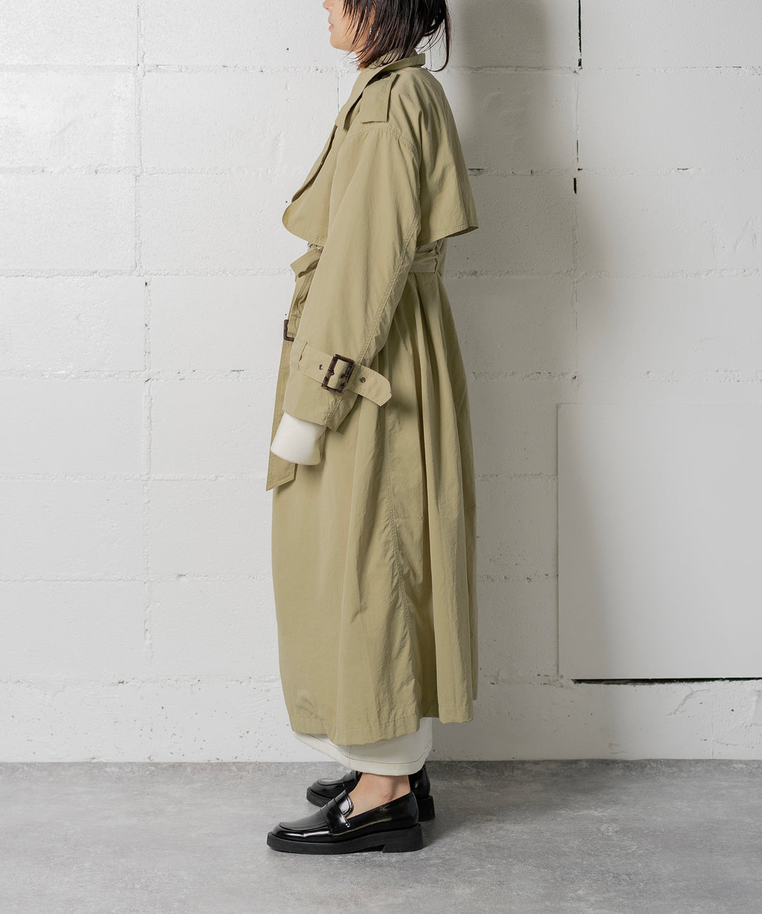 WATERPROOF TRENCH COAT