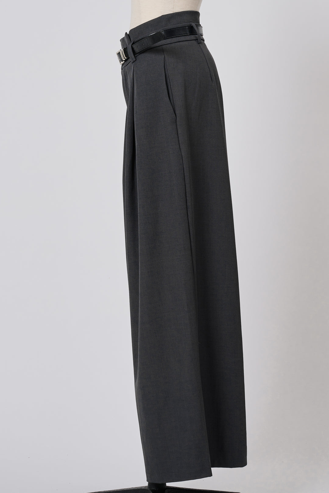 ~10/31 販売終了 BELTED TUCK WIDE PANTS ベルトツキタックワイドパンツ