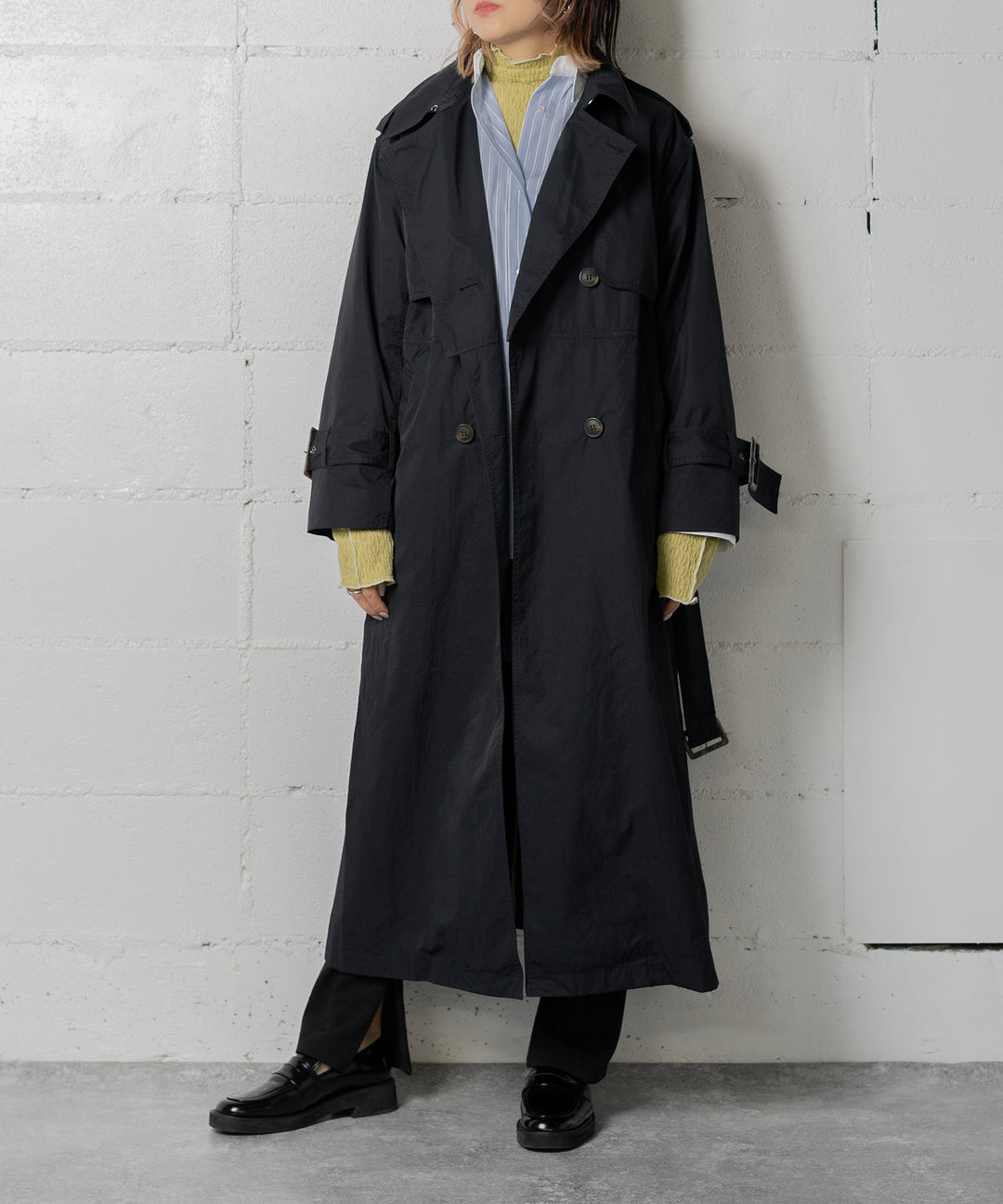 WATERPROOF TRENCH COAT