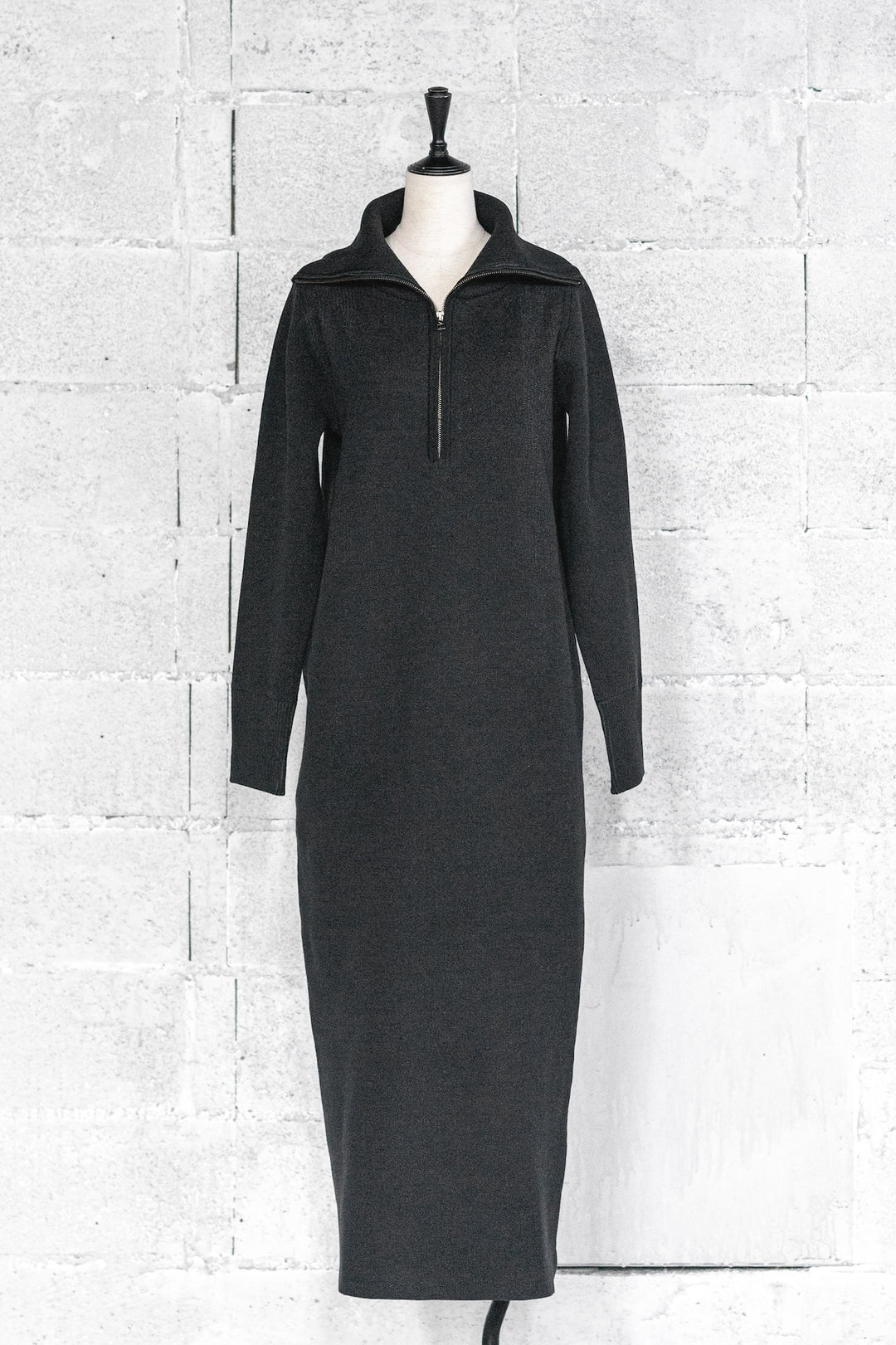 BIG COLLAR HALF ZIP KNIT DRESS